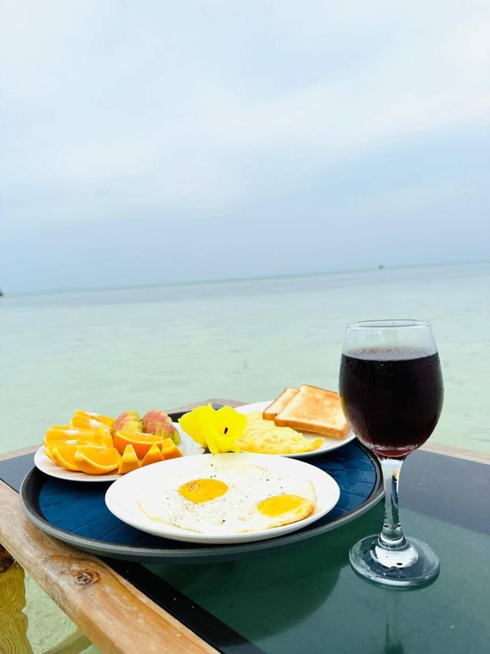 The Sunset Villa Dhiffushi Exterior foto